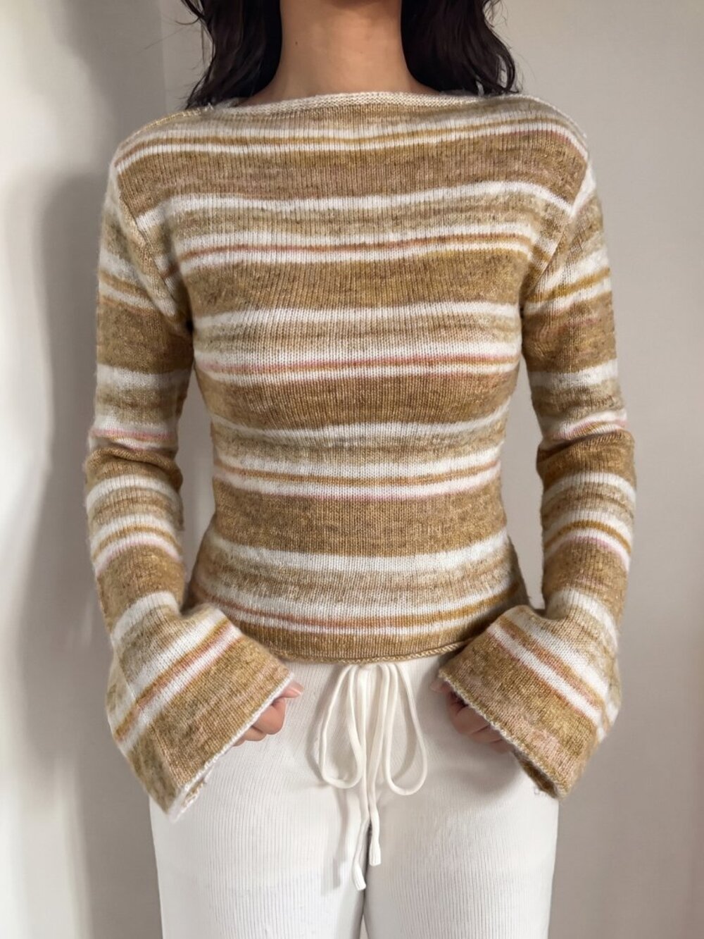 Khaki Casual Women's Lettuce Trim Rib-Knit Boat Neck Pullovers